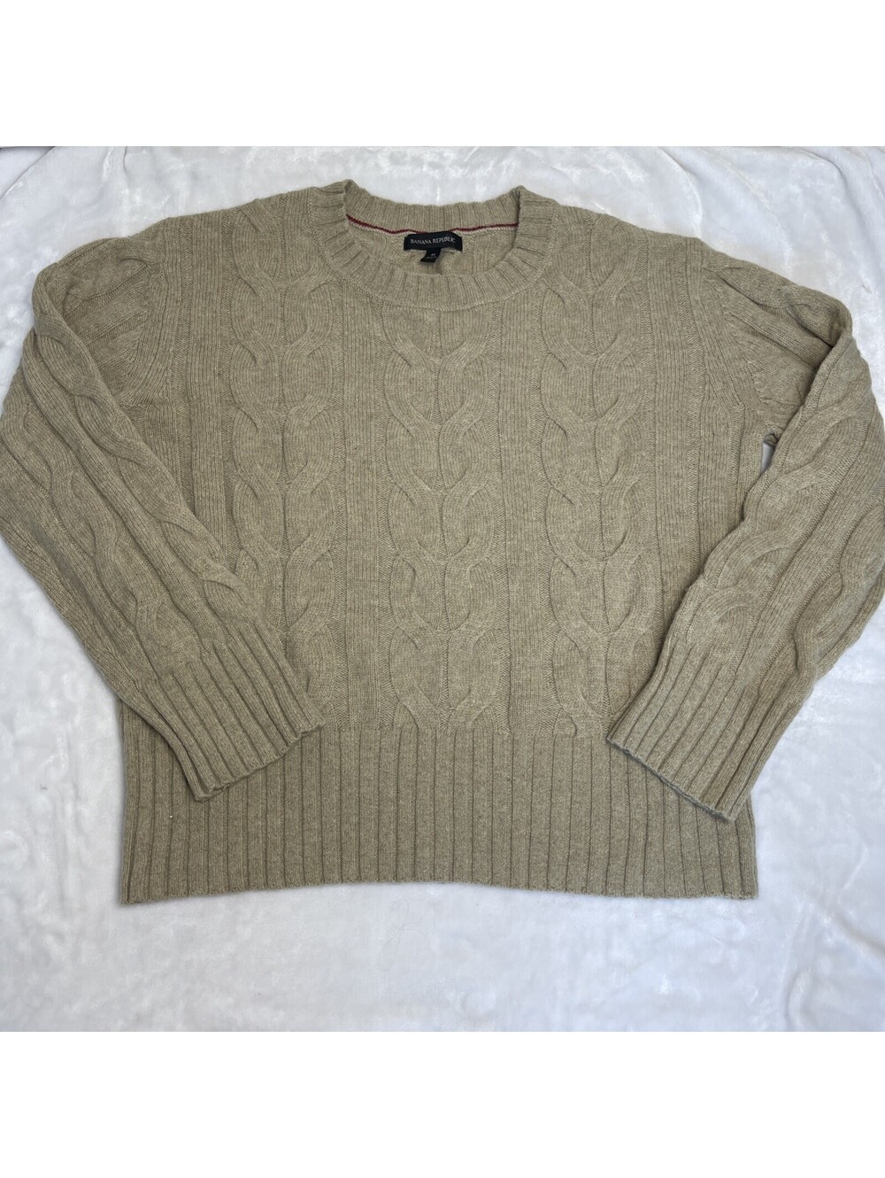 Banana Republic Women’s Beige Cable Knit Crewneck Wool Blend ￼weater Med